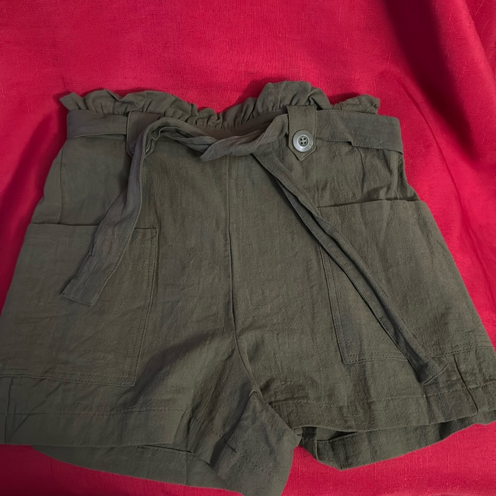 Casual shorts, size small, brand new